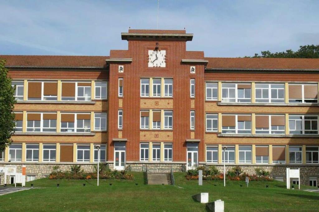 Chez MO Apartman Le Chesnay  Kültér fotó